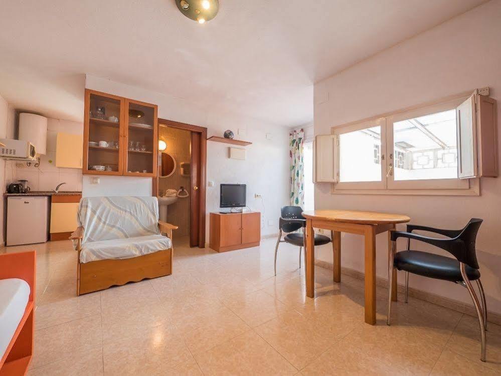 Agi Peater Center Daire Roses Dış mekan fotoğraf