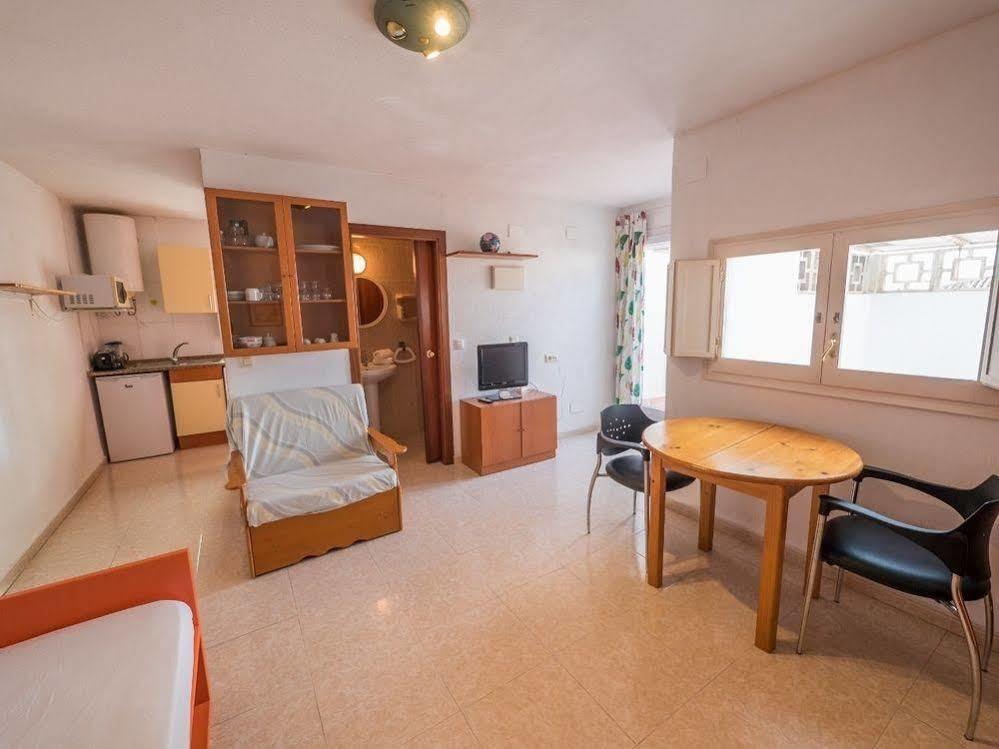 Agi Peater Center Daire Roses Dış mekan fotoğraf